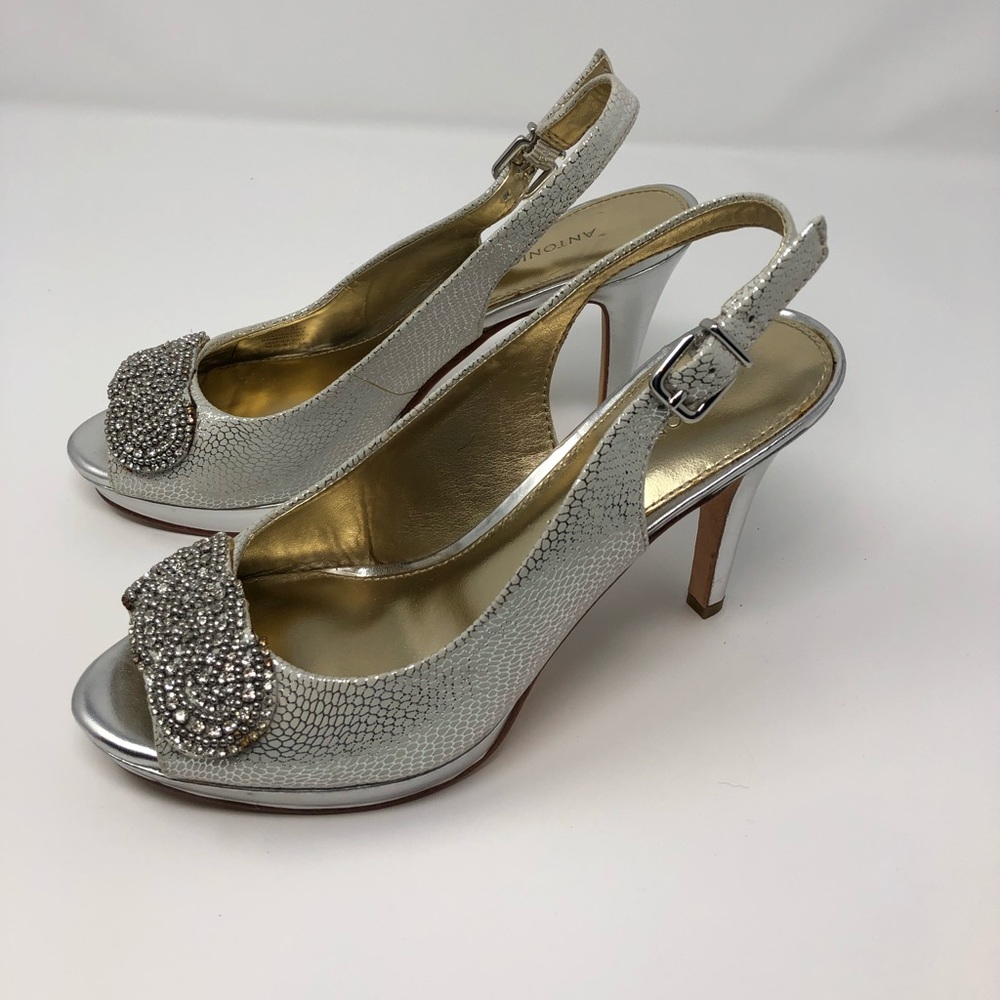 Antonio Melani Peep Toe Heel!